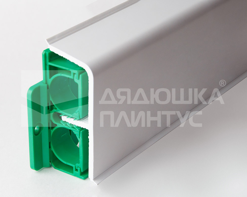 Плинтус для труб отопления ПВХ Smartprofile Аква. Для труб до 25мм. 2.2 метра