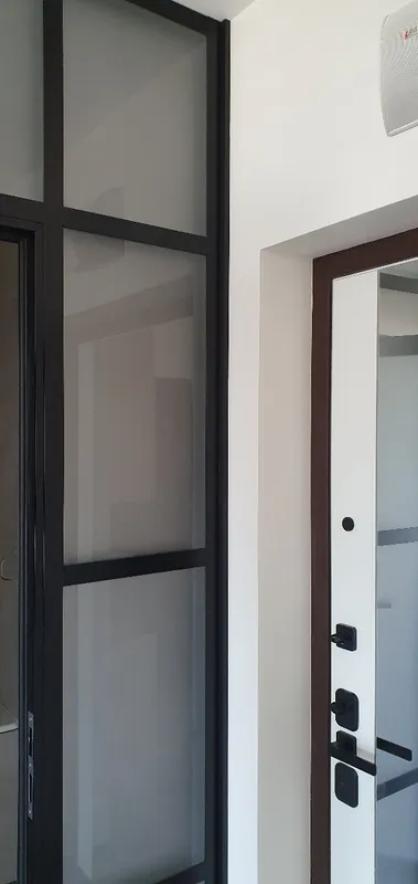 Угол декоративный 40х40 Уп 15-27.2700.515 Черный