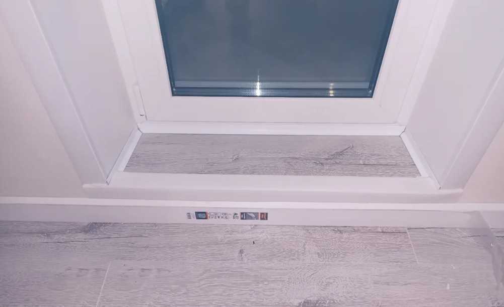 Антиплинтус Апл 02.2700.16. Белый