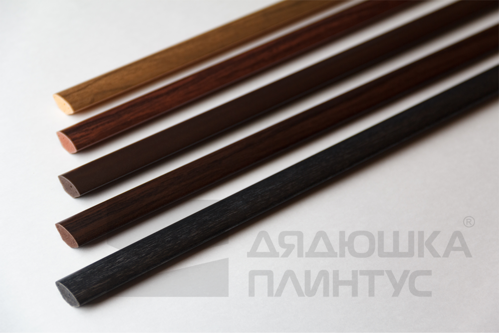 Галтель ПВХ LEMAL 14х14мм. 2,5м. 0101